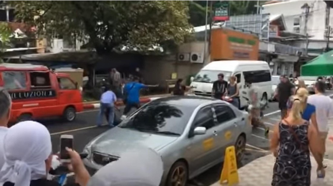 Туристы, заказывающие такси, становятся жертвами войн на Пхукете