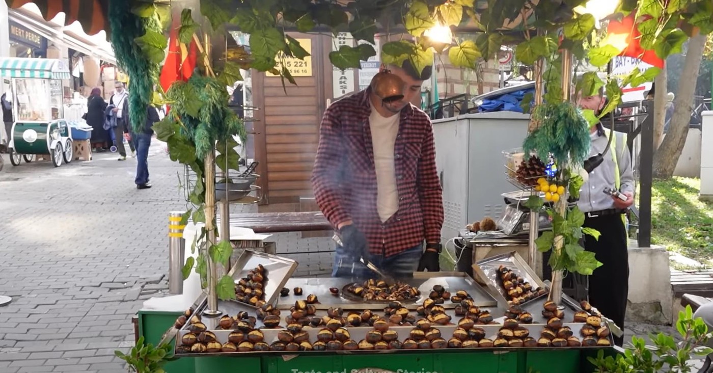 Российский турист в Турции неожиданно понял, зачем турки едят каштаны