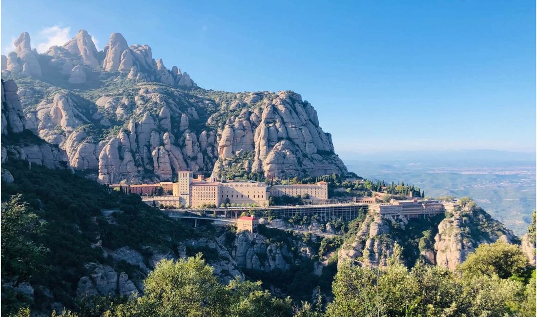Барселона Монтсеррат: монастырь на горе Экскурсии